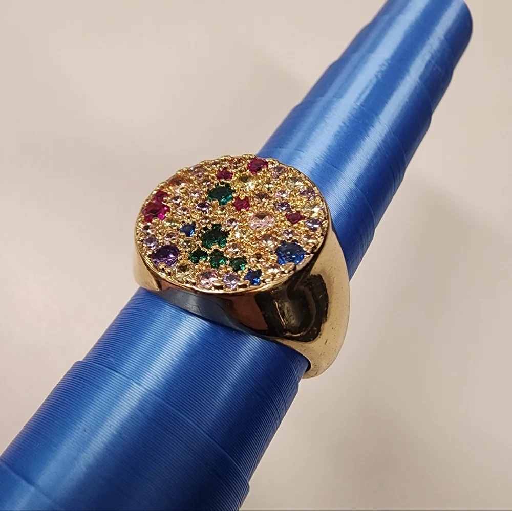 Sz 8 Gold-tone Multi-Color stone Pavé Signet Ring Rainbow Rhinestone Cluster